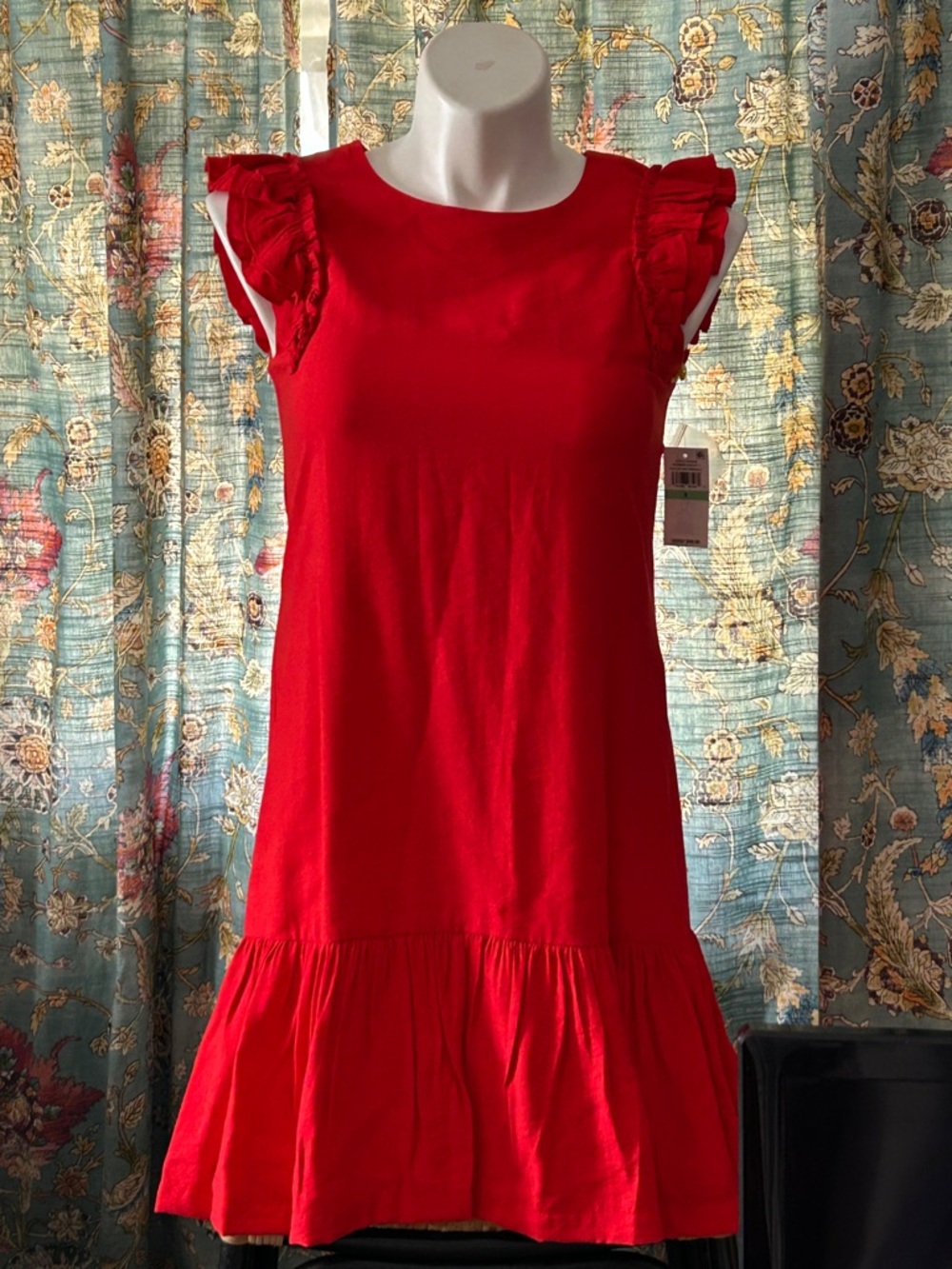 NWT CeCe Sleevless dress Red Size8